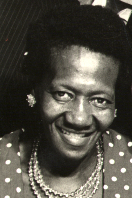 Carolina Maria de Jesus, escritora negra, em retrato de 1960.
