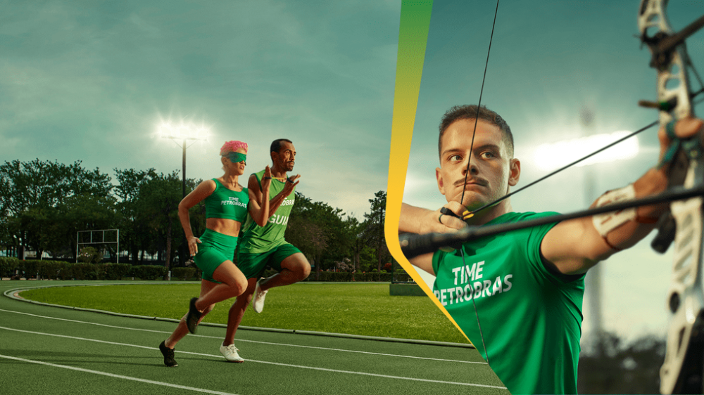 Duas fotos lado à lado. À esquerda, um homem e uma mulher correm com uniforme do Time Petrobras. À direita, outro homem pratica arco e flecha com uniforme do Time Petrobras.